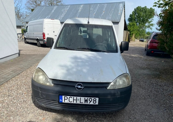 Opel Combo cena 3900 przebieg: 312000, rok produkcji 2004 z Chodzież małe 56